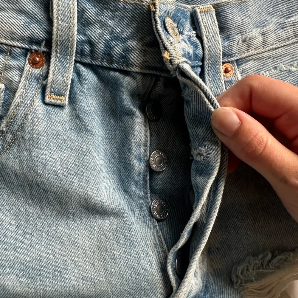 SOLD DO NOT BUYLevi’s Premium 501 short - Picture 4 of 10